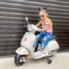 Moto Electrique Blanc Enfant en Plastique 2